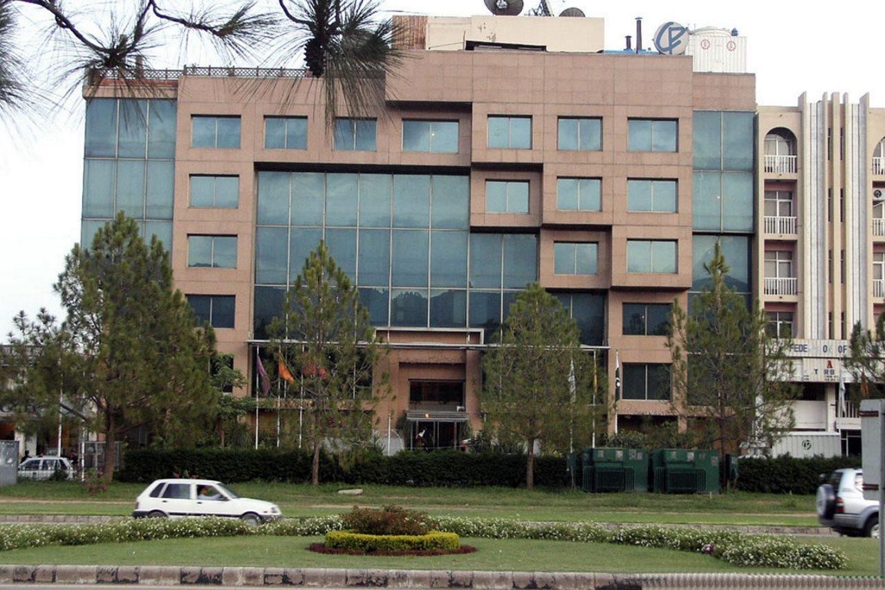 Hotel Crown Plaza Islamabad Exterior photo
